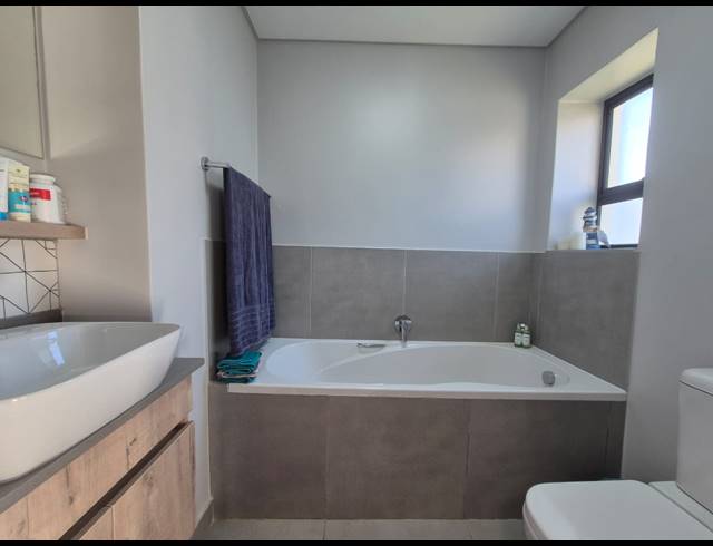 2 BEDROOM APARTMENT FOR SALE IN HARTLAND LIFESTYLE ESTATE